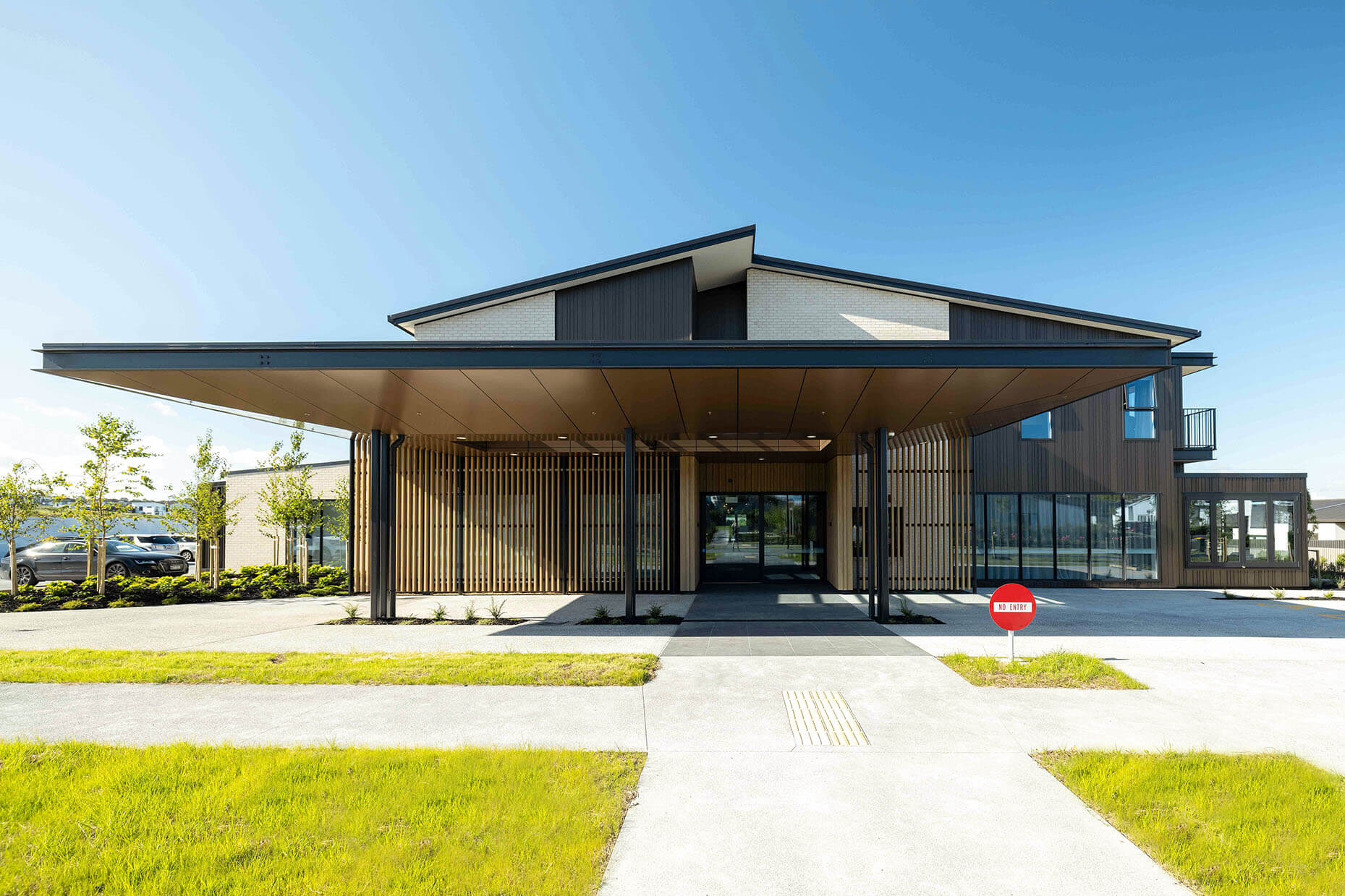 Metlifecare Pōhutukawa Landing slider 6