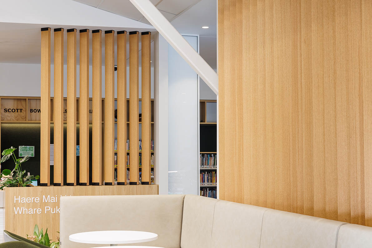 Middleton Grange School Library slider 6