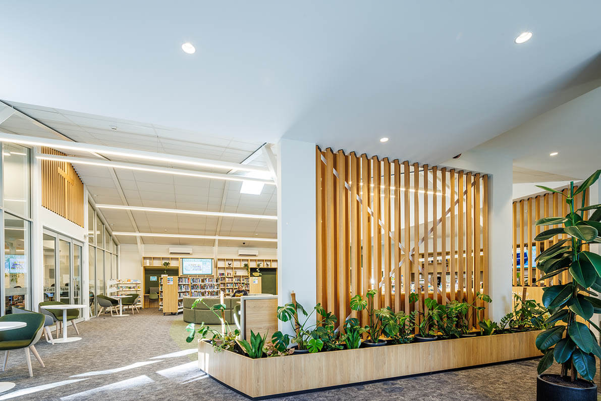 Middleton Grange School Library slider 4