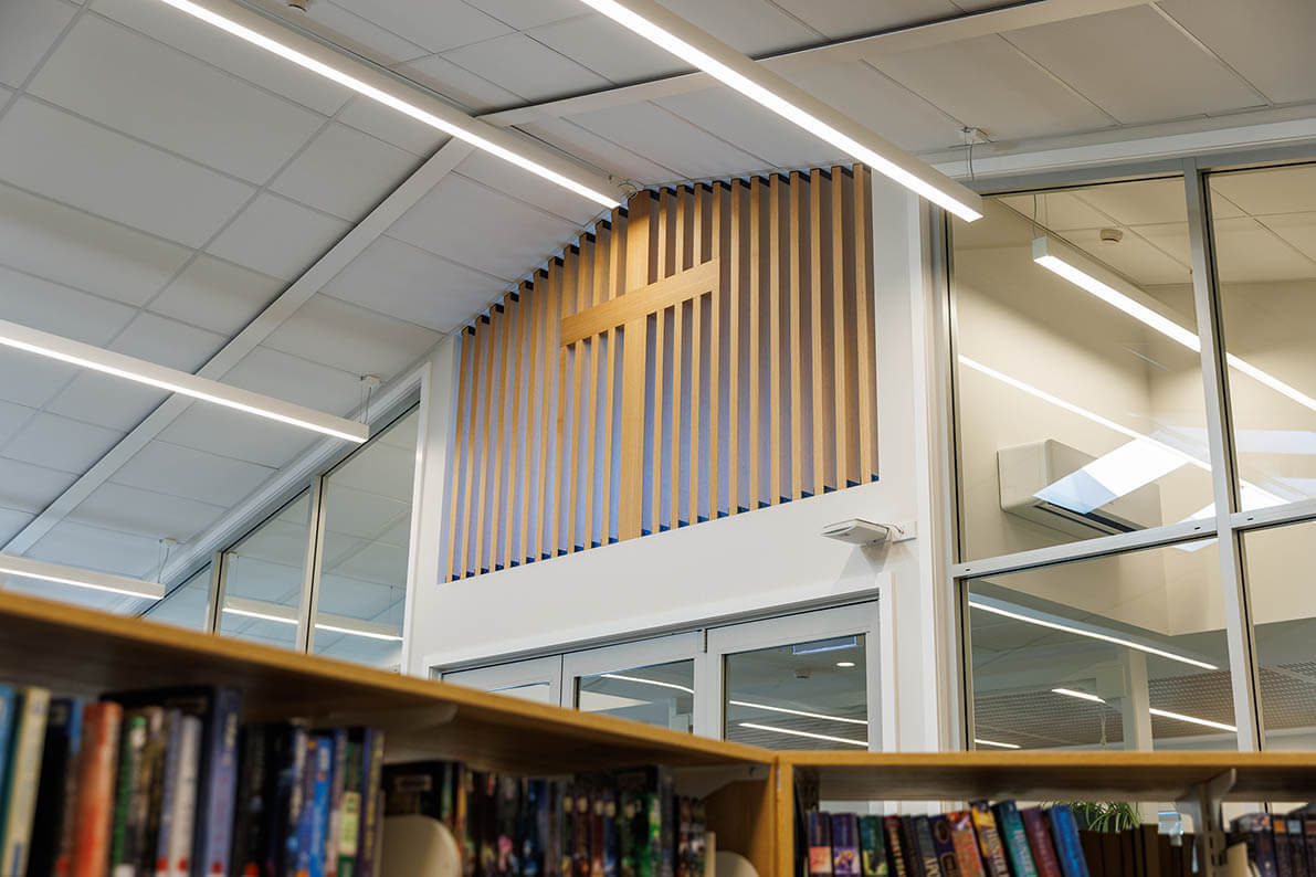 Middleton Grange School Library slider 3