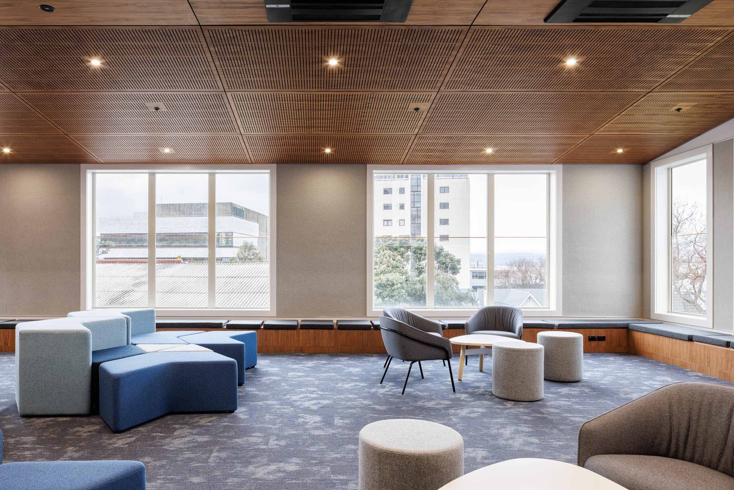 Queen Margaret College slider 1