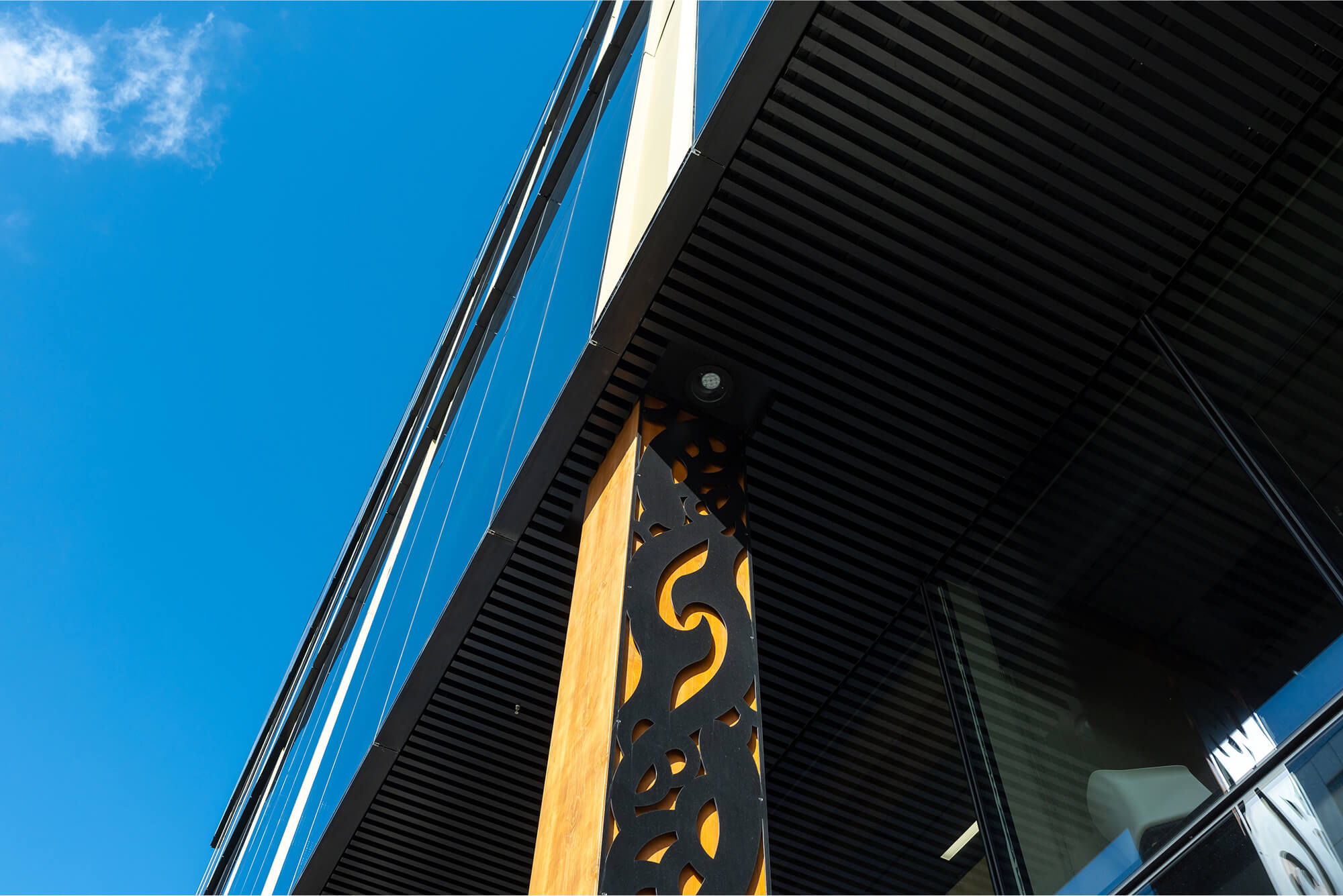 90 Devonport slider 8